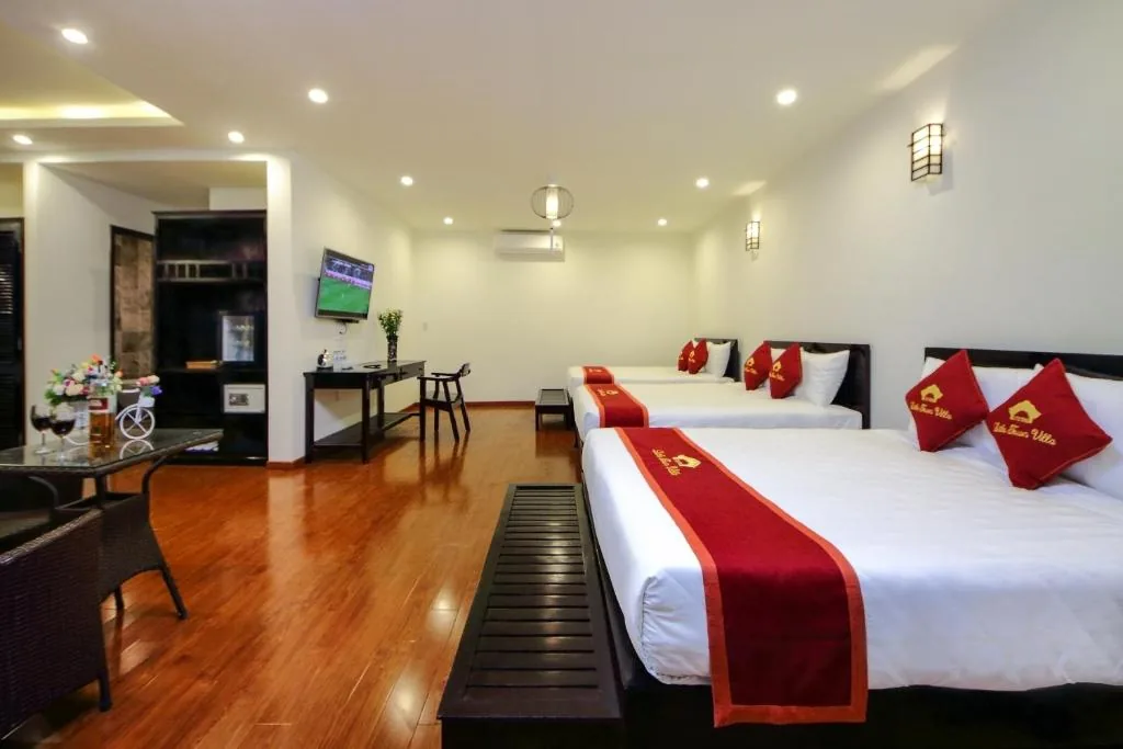 Family Room with Balcony — Little Town Villa